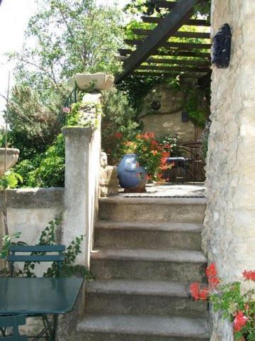 La Maison Aux Volets Bleus Panzió Venasque Kültér fotó